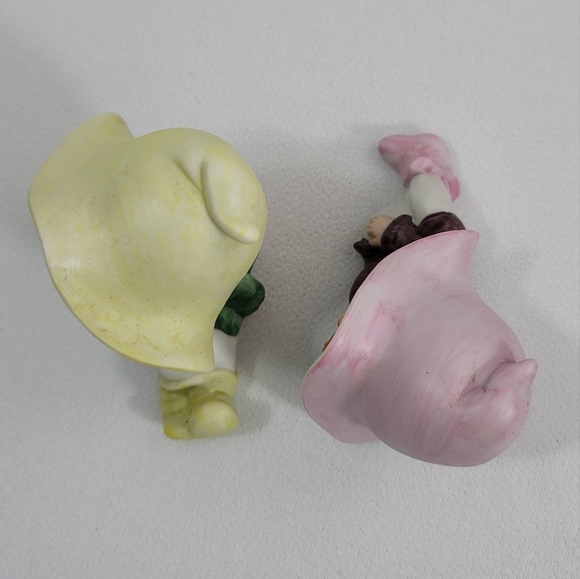 (2) Vtg Pixie Elves Porcelain Shelf Sitter Figures - Picture 9 of 11
